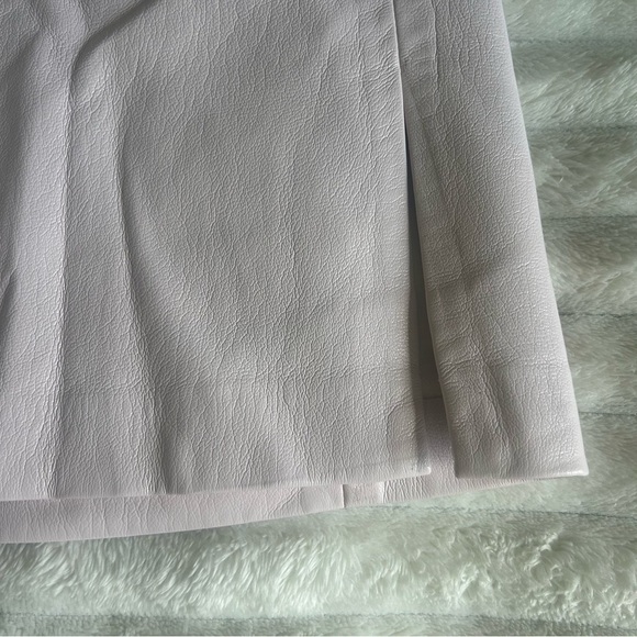 Sunday Best By Aritzia Womens US0 Baby Pink Faux Leather Mini Skirt - Picture 2 of 8